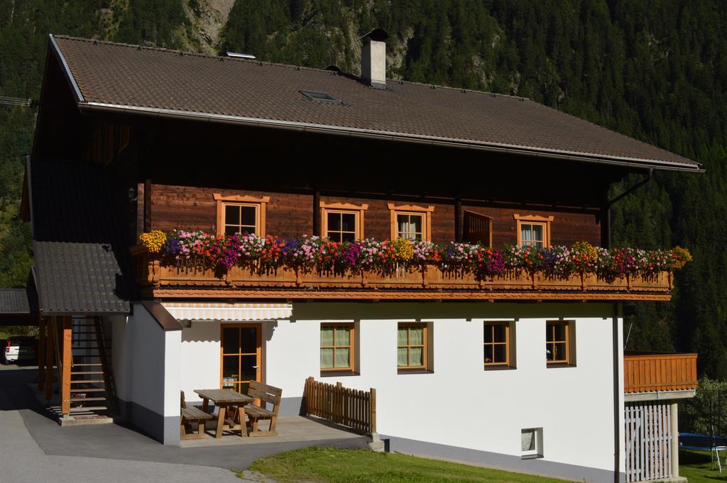 Ferienwohnungen Niederarnigerhof Familie Bauernfeind Kals-am Großglockner Exterior foto